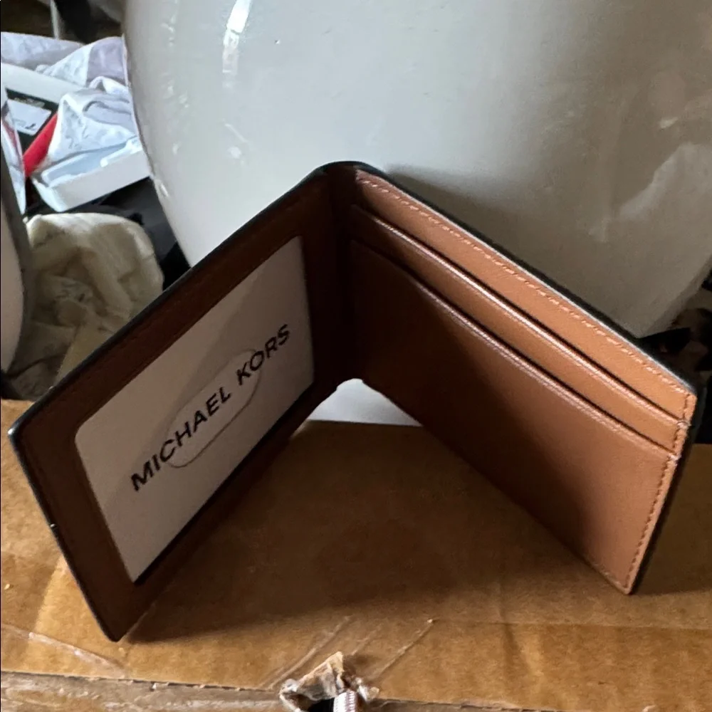 Michael Kors Pebbled Leather Card Holder - Cream